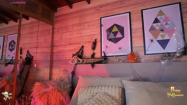 Snapshot of AmmyScott chatting on October 2025 11:17:01 PM AmmyScott online show from October 2025 11:17:01 PM