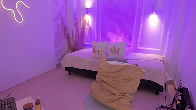 NastassjaCandy online show from February 2025 07:11:01 PM