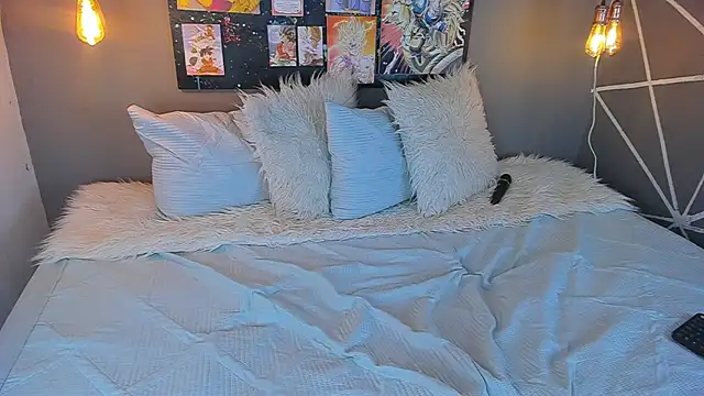 Snapshot of cloe_bridgee chatting on February 2025 03:04:01 AM cloe bridgee online show from February 2025 03:04:01 AM