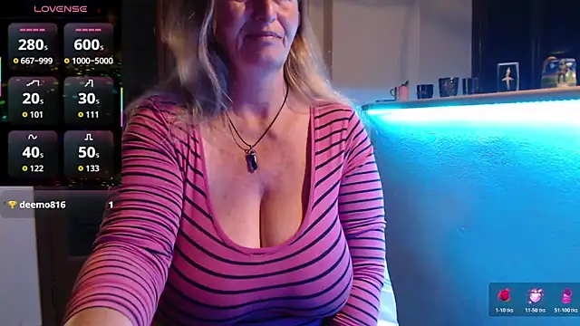 JennaDeluxe online show from April 2026 02:48:02 AM