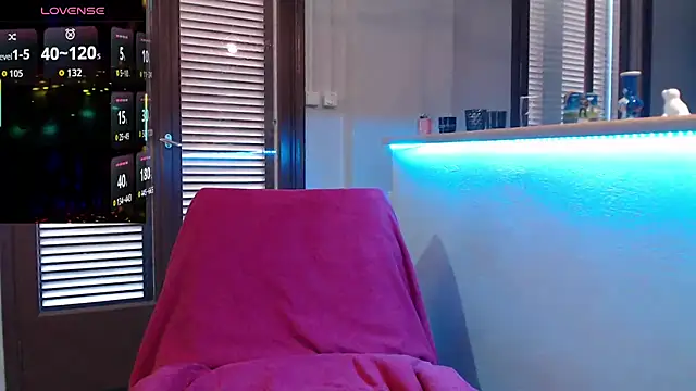 JennaDeluxe online show from April 2026 06:53:01 AM