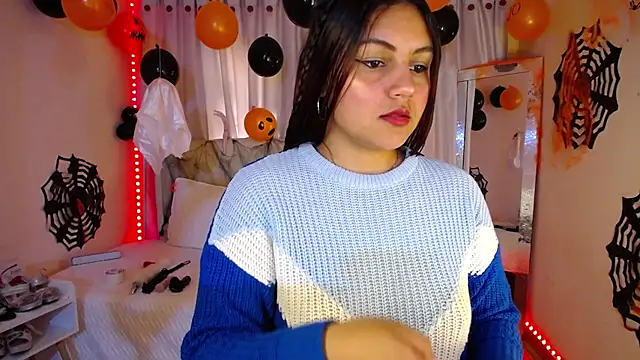 ashlei  online show from October 2025 07:08:01 PM