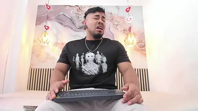 BrianMalonee online show from April 2026 12:24:01 PM