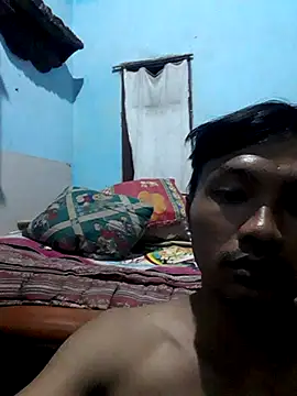 jojokom99 online show from April 2026 08:09:02 PM