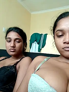 Indianqueen03 online show from October 2025 09:54:02 AM