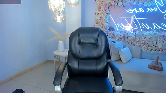 AlessaRomero online show from December 2025 08:02:02 PM