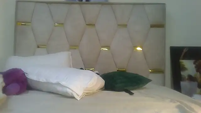 Fine assie online show from February 2025 04:28:02 AM