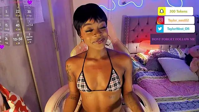 Snapshot of Miss_westt_ chatting on September 2025 09:00:02 AM Miss westt online show from September 2025 09:00:02 AM