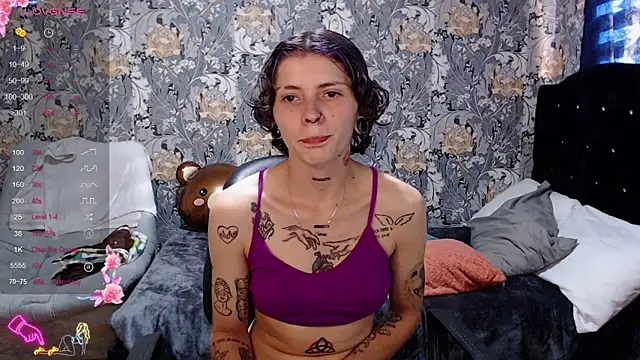 pretty cristal69 online show from May 2026 09:33:02 PM
