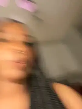 Snapshot of Your_Paris chatting on February 2025 12:59:01 AM Your Paris online show from February 2025 12:59:01 AM