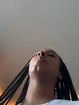 Snapshot of Your_Paris chatting on February 2025 11:36:02 PM Your Paris online show from February 2025 11:36:02 PM