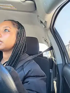 Snapshot of Your_Paris chatting on February 2025 07:27:02 PM Your Paris online show from February 2025 07:27:02 PM