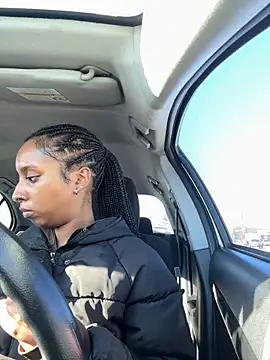 Snapshot of Your_Paris chatting on February 2025 06:47:02 PM Your Paris online show from February 2025 06:47:02 PM