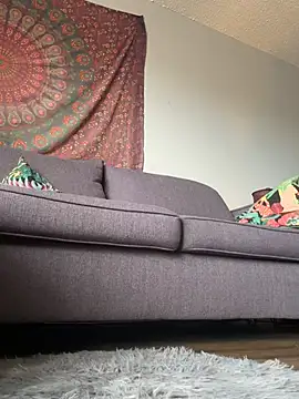 Snapshot of Your_Paris chatting on February 2025 06:34:02 PM Your Paris online show from February 2025 06:34:02 PM