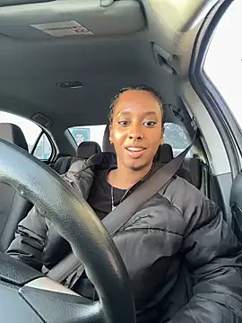 Snapshot of Your_Paris chatting on March 2025 12:07:02 AM Your Paris online show from March 2025 12:07:02 AM