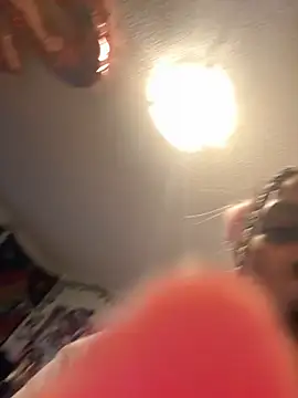 Snapshot of Your_Paris chatting on March 2025 01:49:01 PM Your Paris online show from March 2025 01:49:01 PM