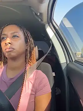 Snapshot of Your_Paris chatting on September 2025 05:23:02 PM Your Paris online show from September 2025 05:23:02 PM