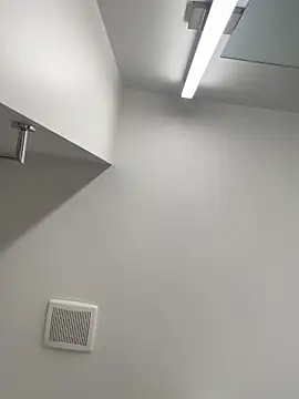 Snapshot of Your_Paris chatting on October 2025 02:06:02 PM Your Paris online show from October 2025 02:06:02 PM