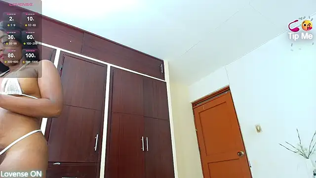 Snapshot of brithanybrown chatting on October 2025 10:05:01 PM brithanybrown online show from October 2025 10:05:01 PM