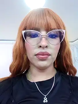 Snapshot of MadelaineJones chatting on September 2025 07:16:01 PM MadelaineJones online show from September 2025 07:16:01 PM