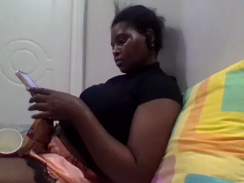 queenzuena online show from July 2026 08:04:02 PM