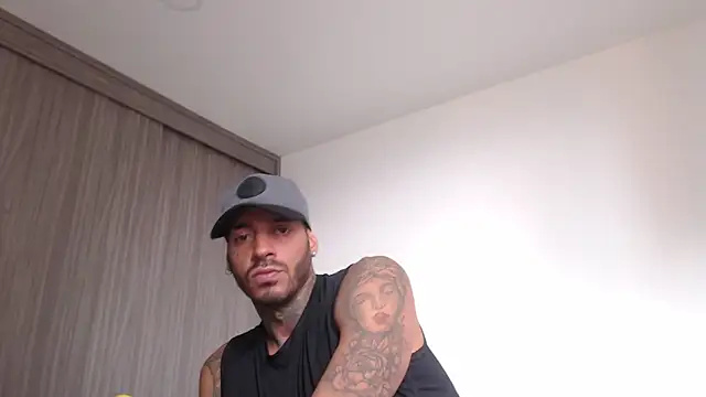 Snapshot of mulatos16 chatting on December 2024 05:54:02 PM mulatos16 online show from December 2024 05:54:02 PM