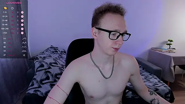 Alex silents online show from February 2025 10:41:01 AM