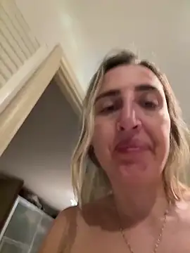 casalinga88 online show from March 2025 08:38:02 PM