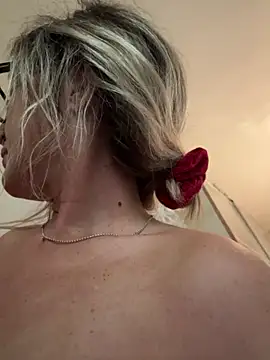 casalinga88 online show from November 2025 06:47:01 AM