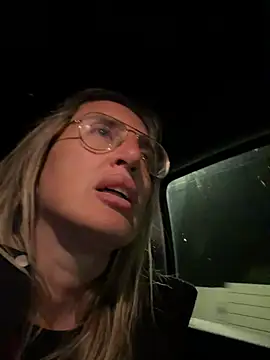 casalinga88 online show from April 2026 06:27:01 PM