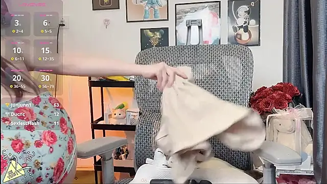 Snapshot of Berrysweet_68 chatting on February 2025 04:55:01 PM Berrysweet 68 online show from February 2025 04:55:01 PM