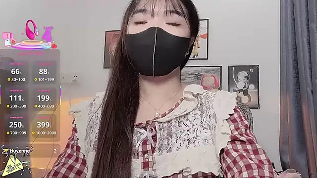 Snapshot of Berrysweet_68 chatting on March 2025 06:25:01 PM Berrysweet 68 online show from March 2025 06:25:01 PM