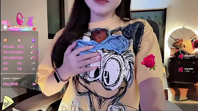 Snapshot of Berrysweet_68 chatting on October 2025 10:17:02 PM Berrysweet 68 online show from October 2025 10:17:02 PM