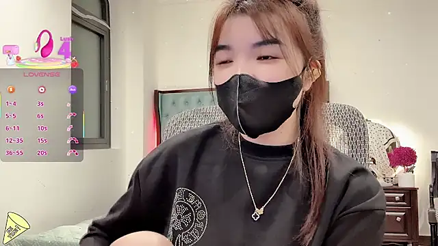 Snapshot of Berrysweet_68 chatting on October 2025 02:31:01 PM Berrysweet 68 online show from October 2025 02:31:01 PM