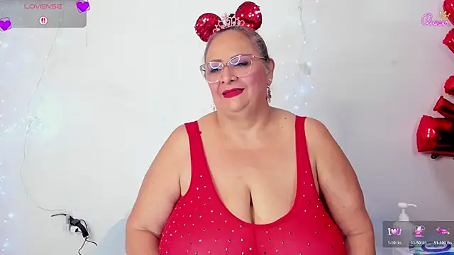 Snapshot of BBW_salome chatting on April 2026 07:27:02 PM BBW salome online show from April 2026 07:27:02 PM