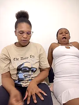 Curvy sluty online show from September 2025 09:25:01 PM