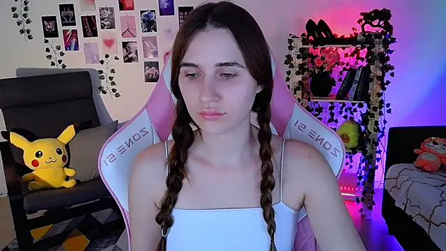 AliceCharmy online show from December 2024 02:33:01 PM