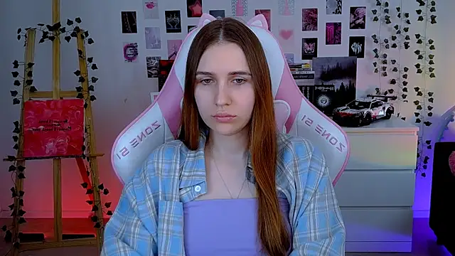 AliceCharmy online show from October 2025 06:24:01 AM