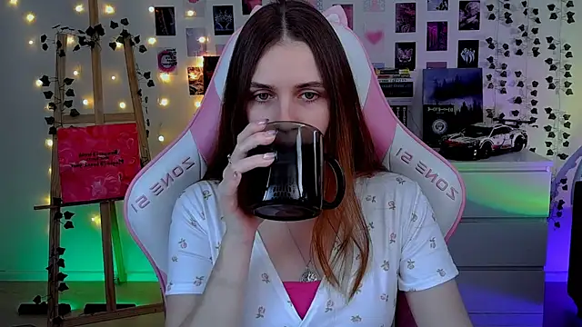 AliceCharmy online show from October 2025 05:35:02 AM