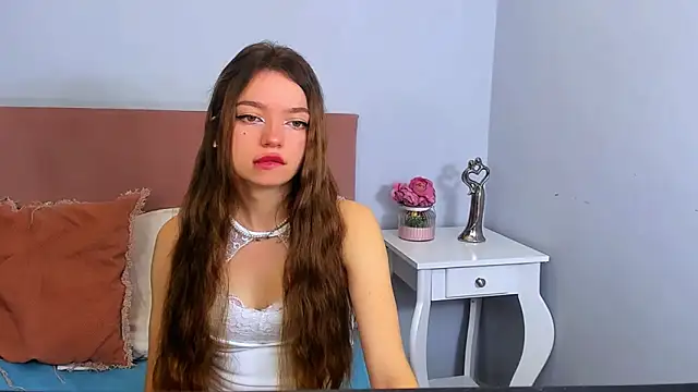 Snapshot of GraceLips chatting on March 2025 06:38:02 AM GraceLips online show from March 2025 06:38:02 AM