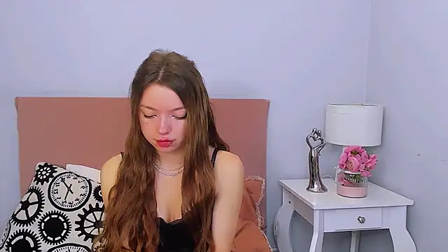 Snapshot of GraceLips chatting on March 2025 09:44:02 AM GraceLips online show from March 2025 09:44:02 AM