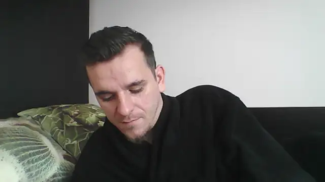 Huge cock22cm online show from February 2025 09:24:01 AM