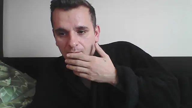 Huge cock22cm online show from February 2025 02:04:02 PM