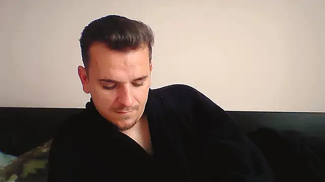 Huge cock22cm online show from November 2025 09:20:01 AM