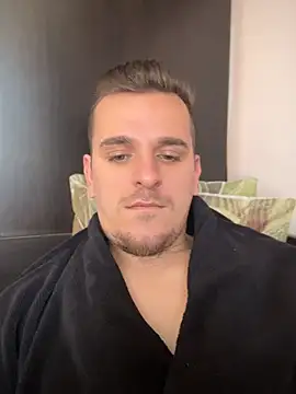 Huge cock22cm online show from May 2026 08:09:02 AM