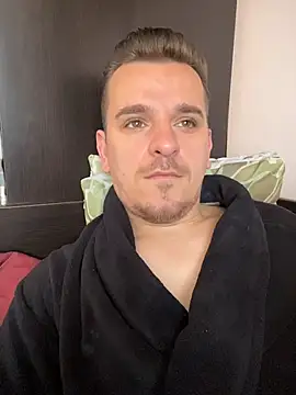 Huge cock22cm online show from May 2026 07:46:02 AM