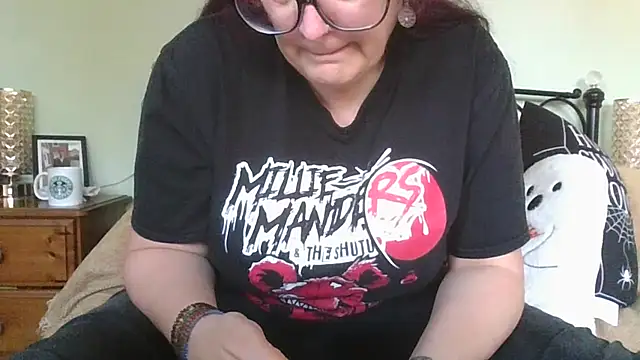 Snapshot of MissKisu chatting on December 2025 11:15:01 AM MissKisu online show from December 2025 11:15:01 AM