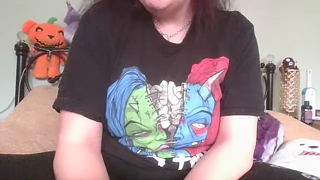 Snapshot of MissKisu chatting on February 2026 11:47:02 AM MissKisu online show from February 2026 11:47:02 AM