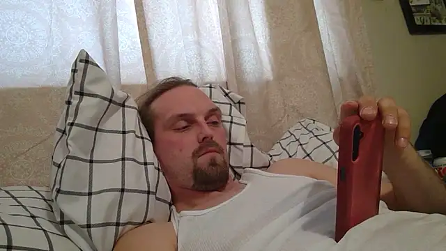 Snapshot of VitaminDrewFl chatting on February 2026 05:52:01 PM VitaminDrewFl online show from February 2026 05:52:01 PM