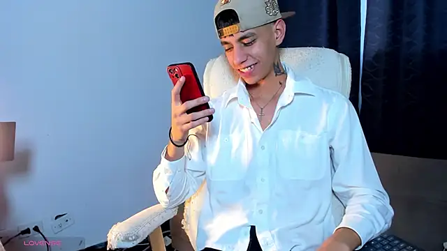 Josep Davies online show from December 2024 09:44:02 PM